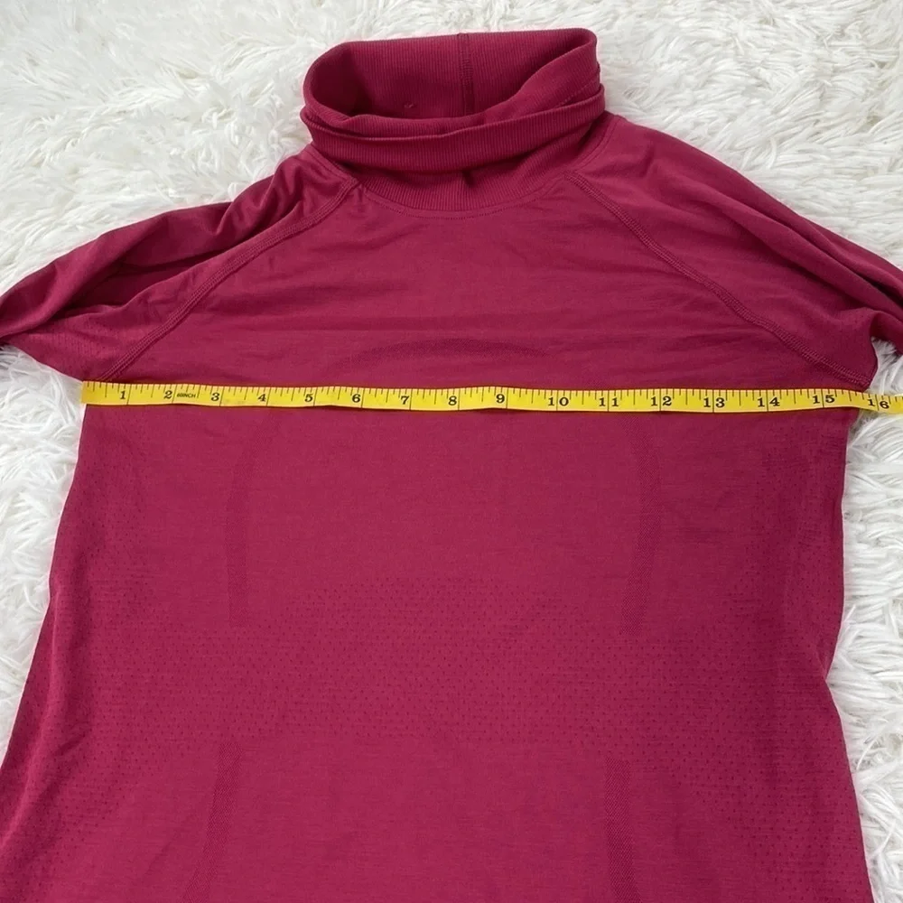 Lululemon Swiftly Speed Turtleneck Violet Red / Violet Red